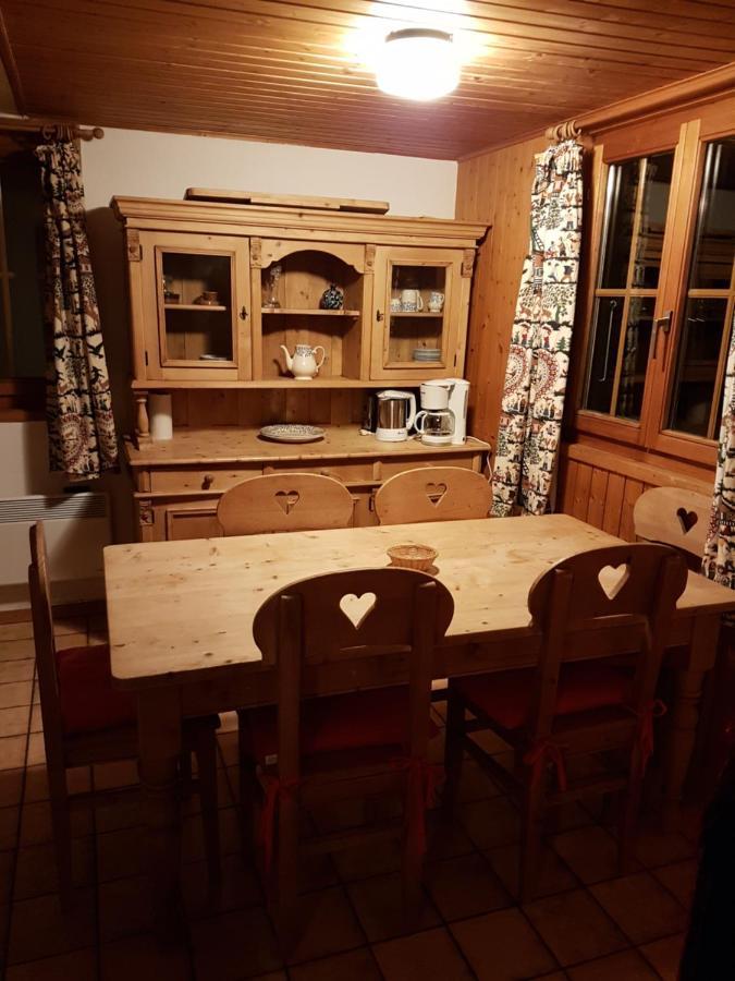Charming Chalet With Panoramic View And Private Parking In Gruyere Gruyeres Exteriör bild