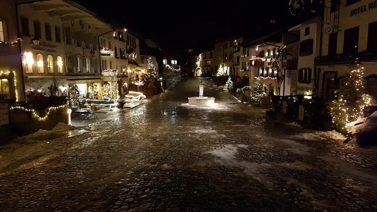 Charming Chalet With Panoramic View And Private Parking In Gruyere Gruyeres Exteriör bild